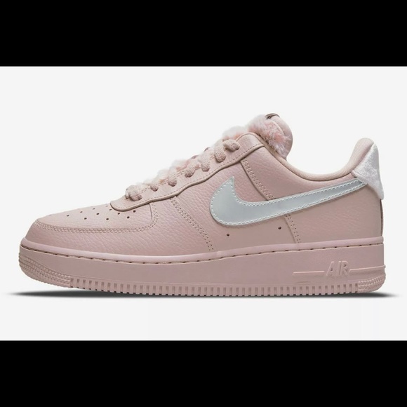 Nike Air Force 1 '07 DO6724-601 Pink Faux Sherpa Fur Women's Sizes - Picture 3 of 6
